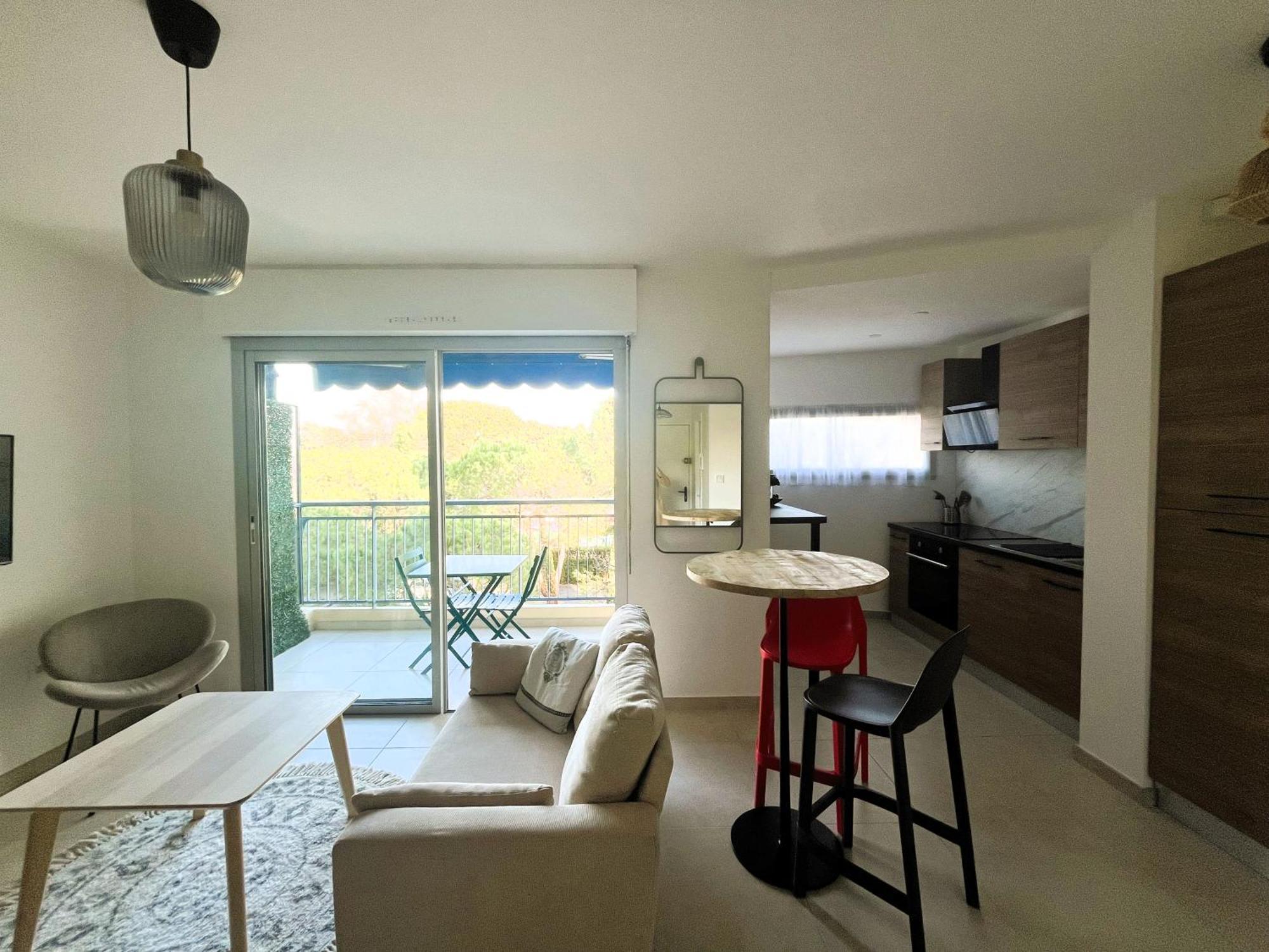 Casa Jona Apartment Кан сюр Мер Екстериор снимка